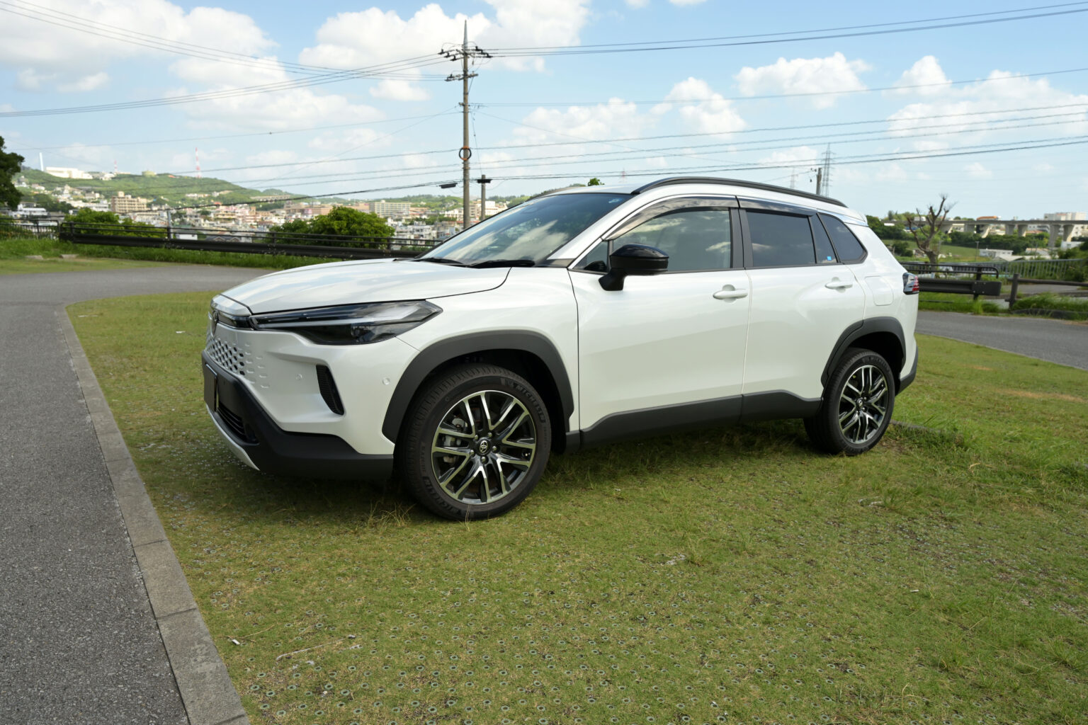 TOYOTA カローラクロスのエクステリア